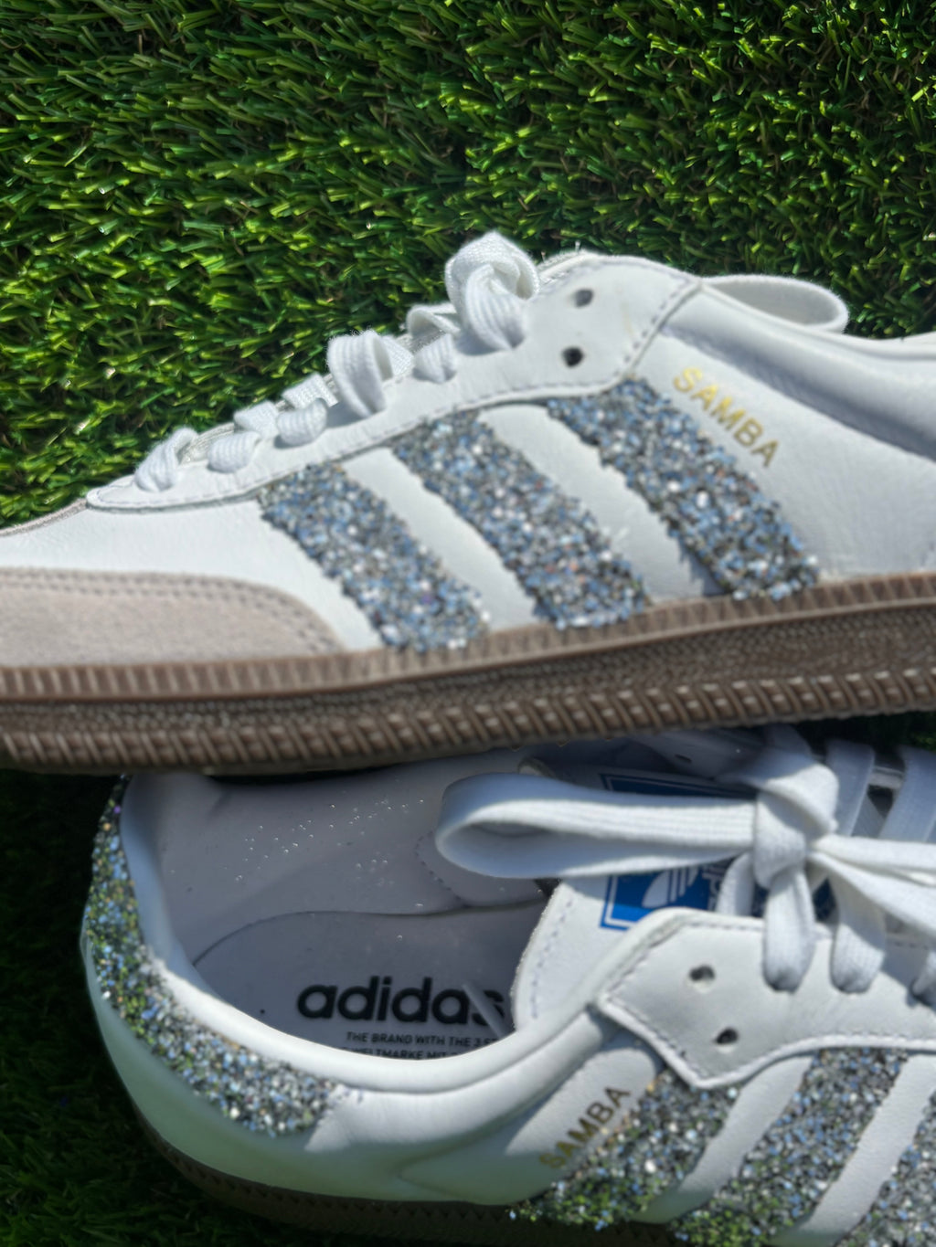 Silver glitter Adidas samba OG sneakers.
