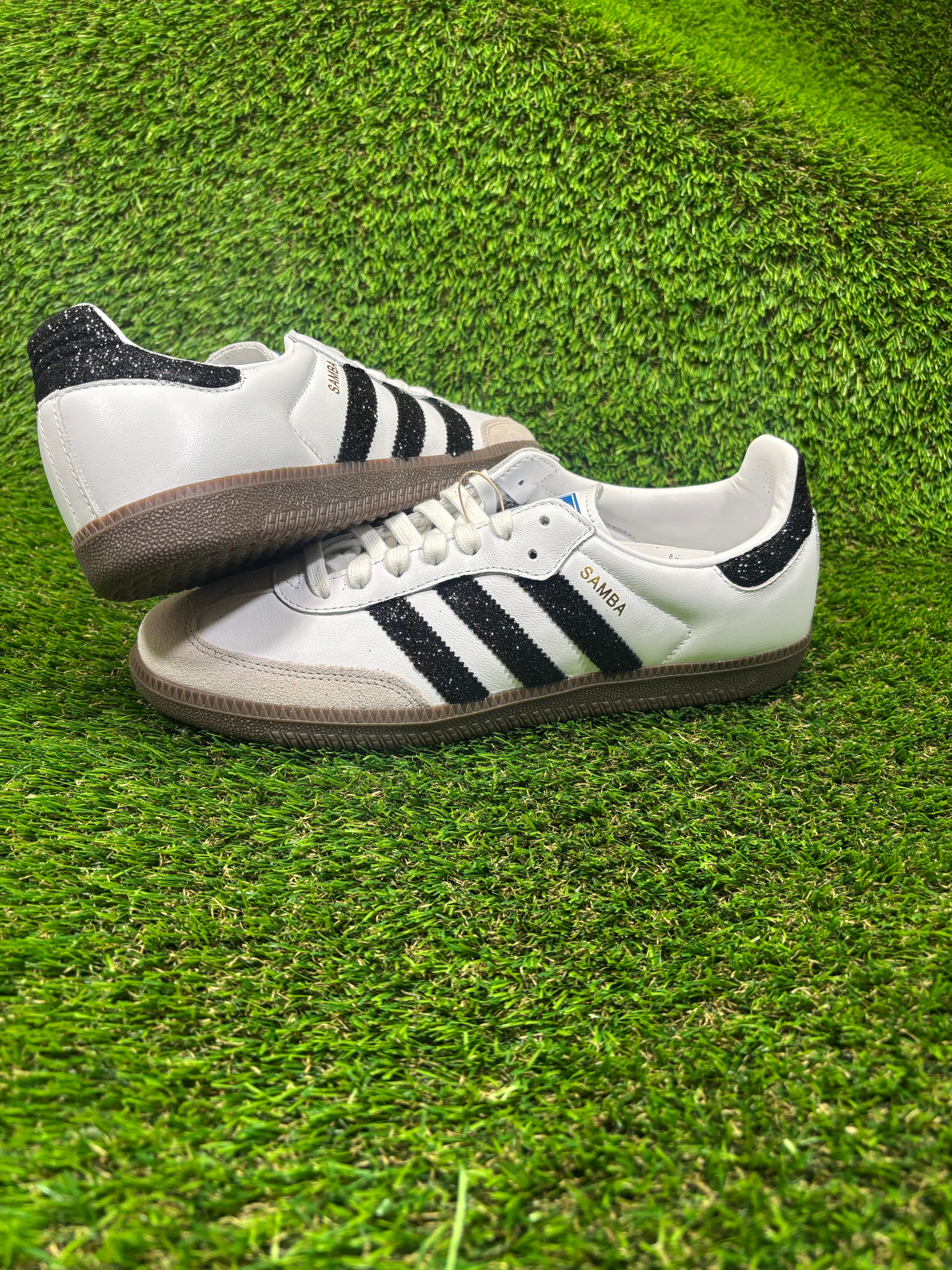 Black glitter Adidas samba OG sneakers. Sparkly bling sneakers