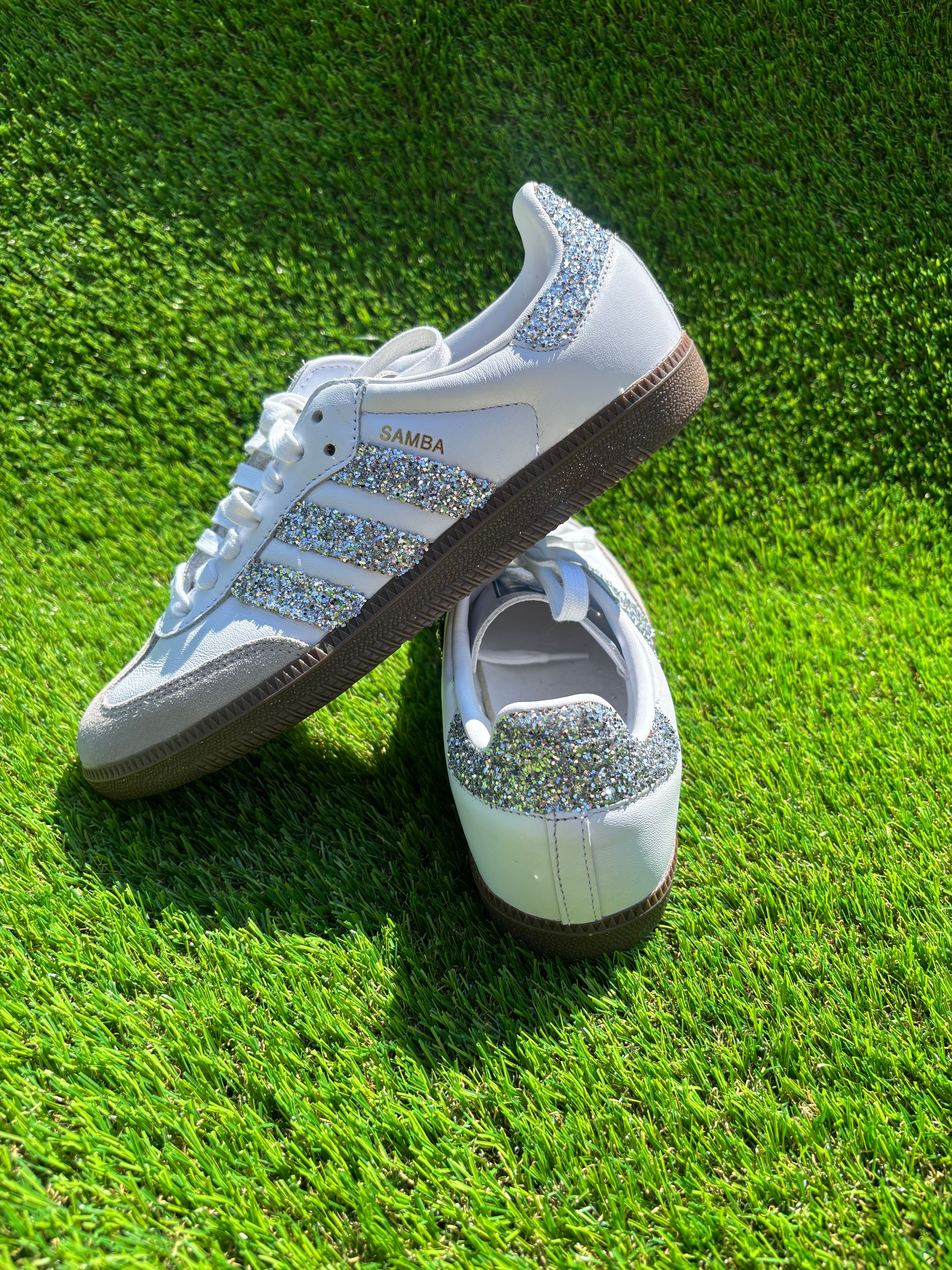 Silver glitter Adidas samba OG sneakers.