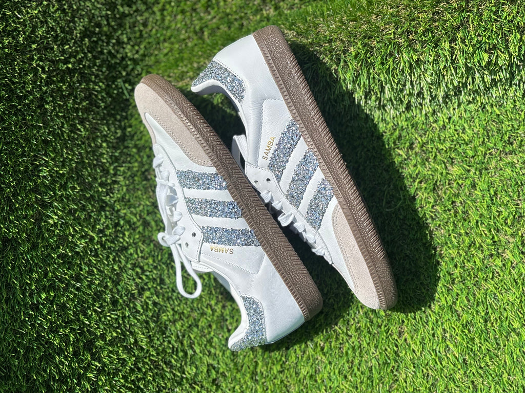 Silver glitter Adidas samba OG sneakers.