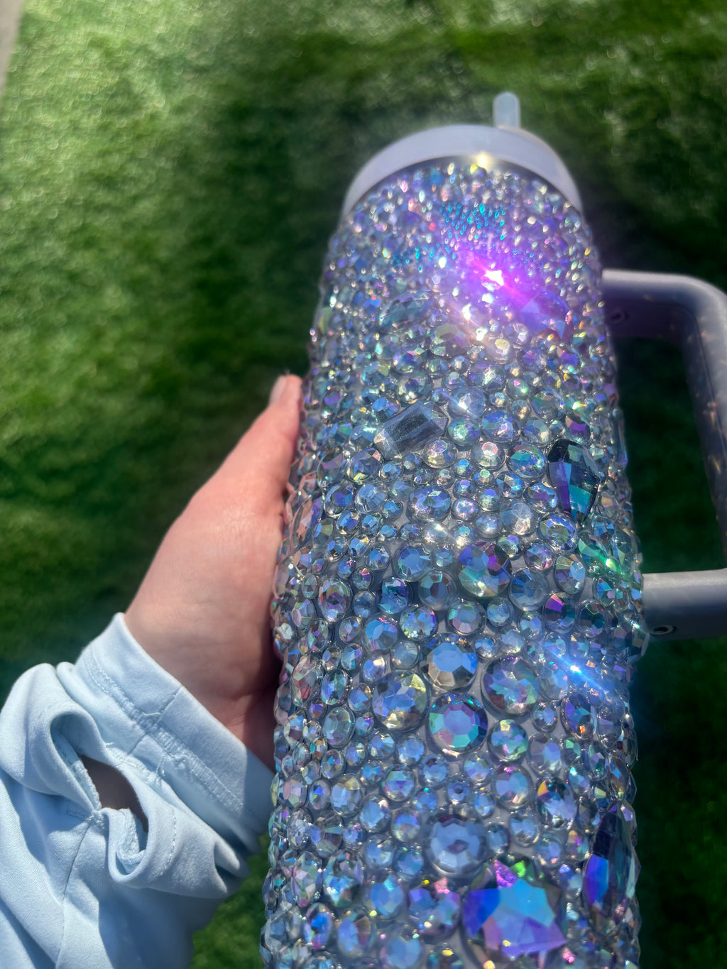 RhinestoneStanley with clear crystals and teal blue logo. 30oz