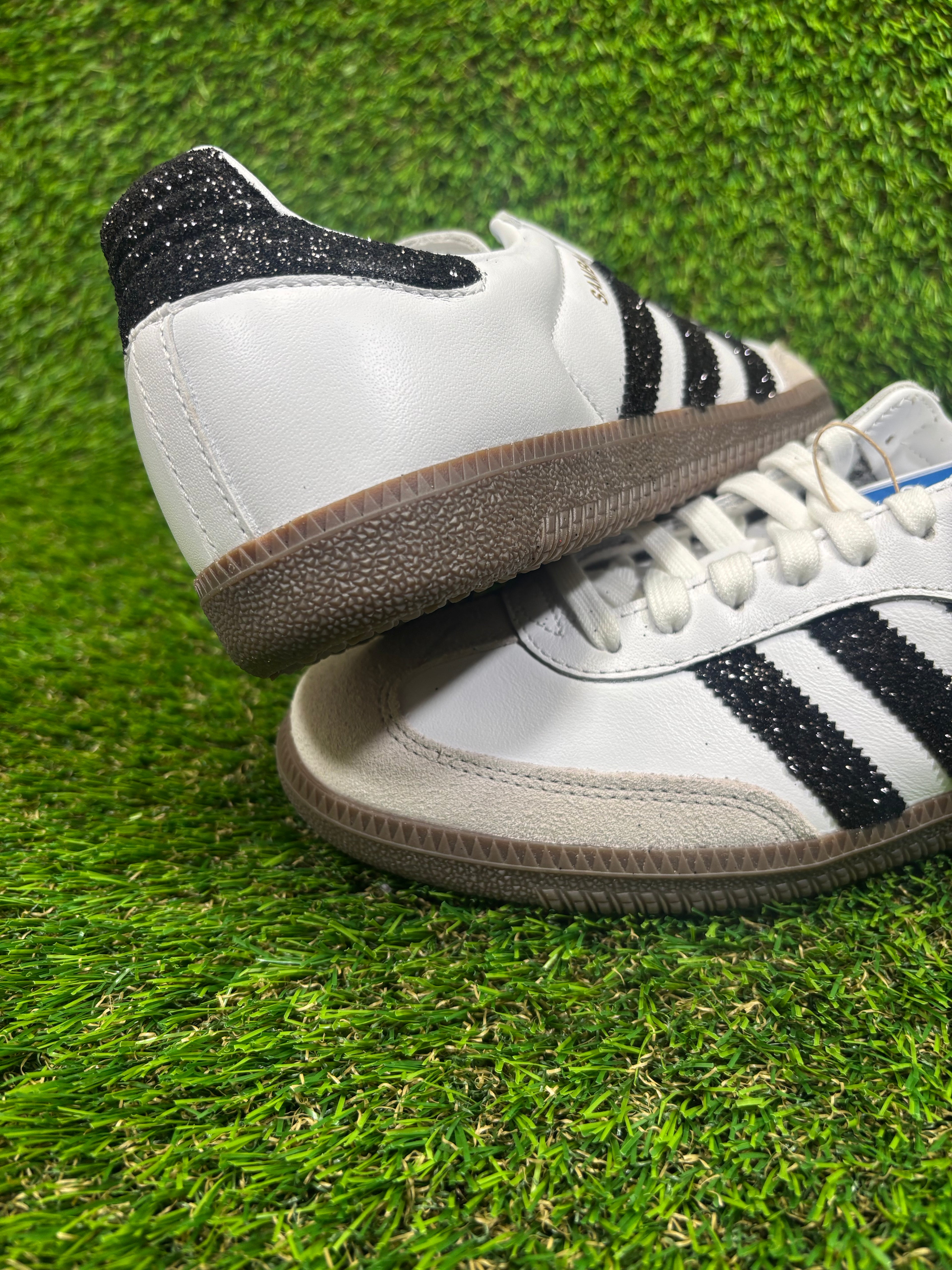 Black glitter Adidas samba OG sneakers. Sparkly bling sneakers