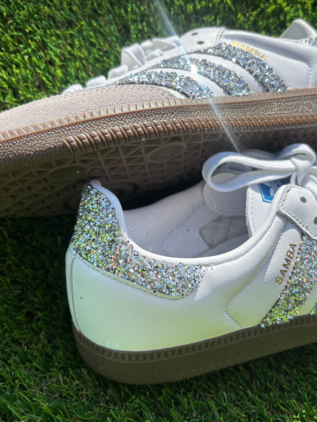 Silver glitter Adidas samba OG sneakers.